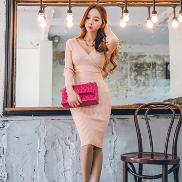 ECCENTRIC KNITTED DRESS